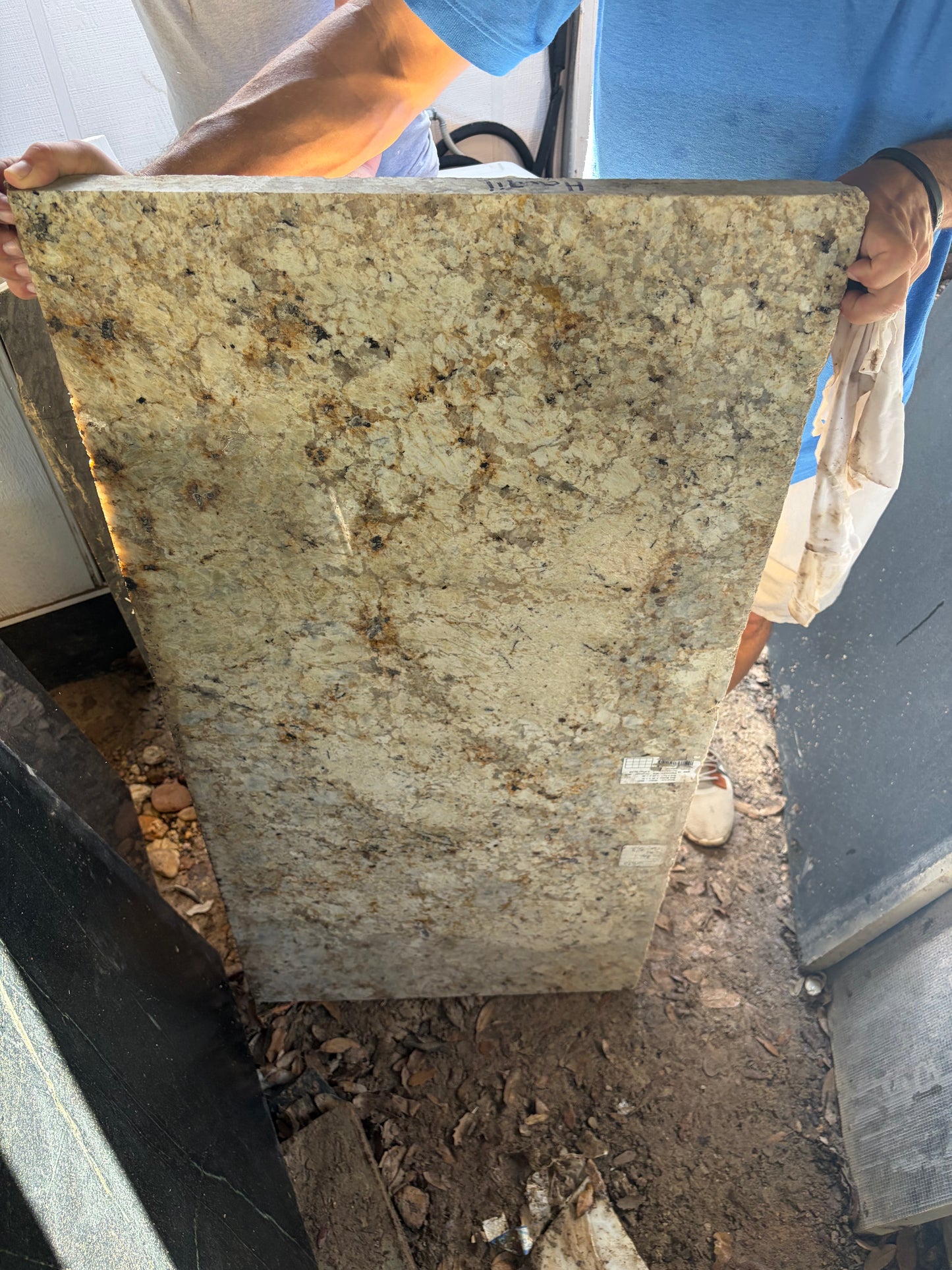 3CM Hawaii - Granite (47.5" x 23")