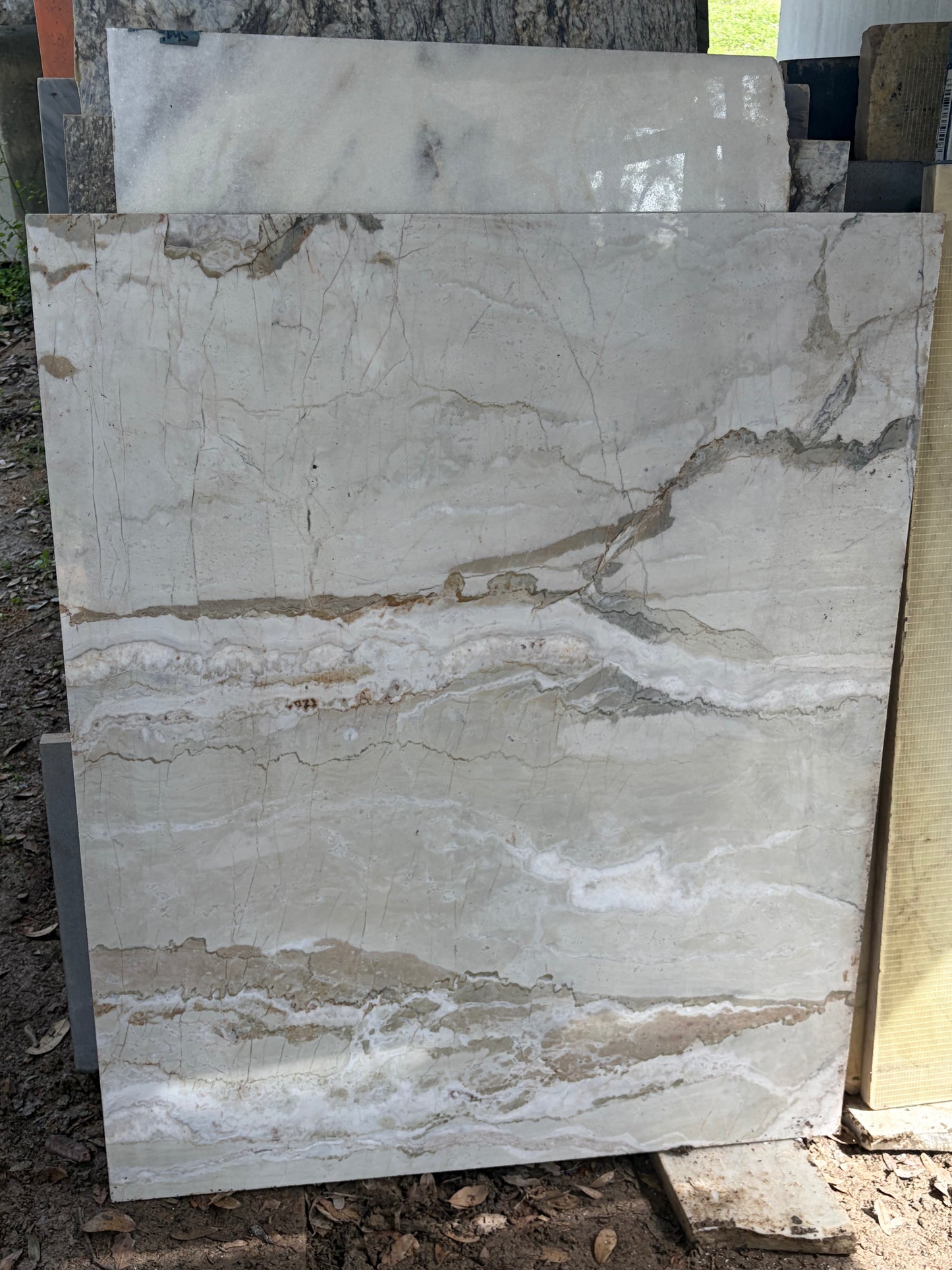 3CM Corteccia - Quartzite (42.5" x 34.5")