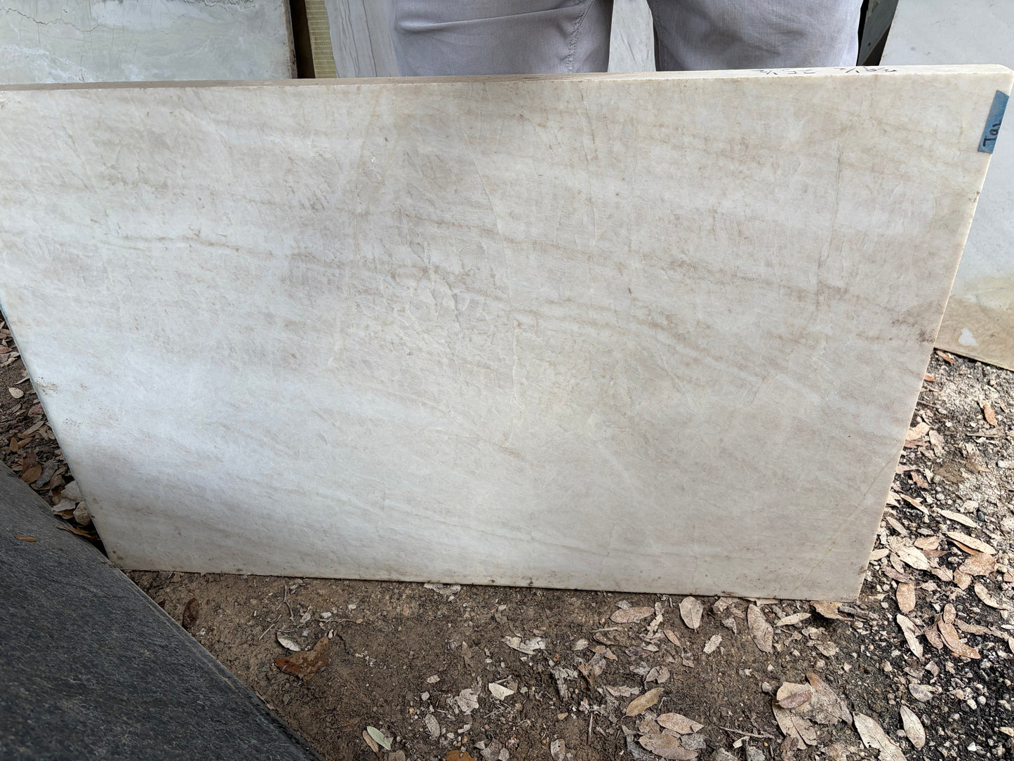 3CM Taj Mahal leathered - Quartzite (39.5" x 25.5")