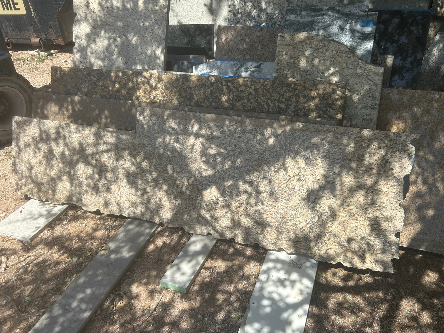 3CM New Venetian Gold - Granite