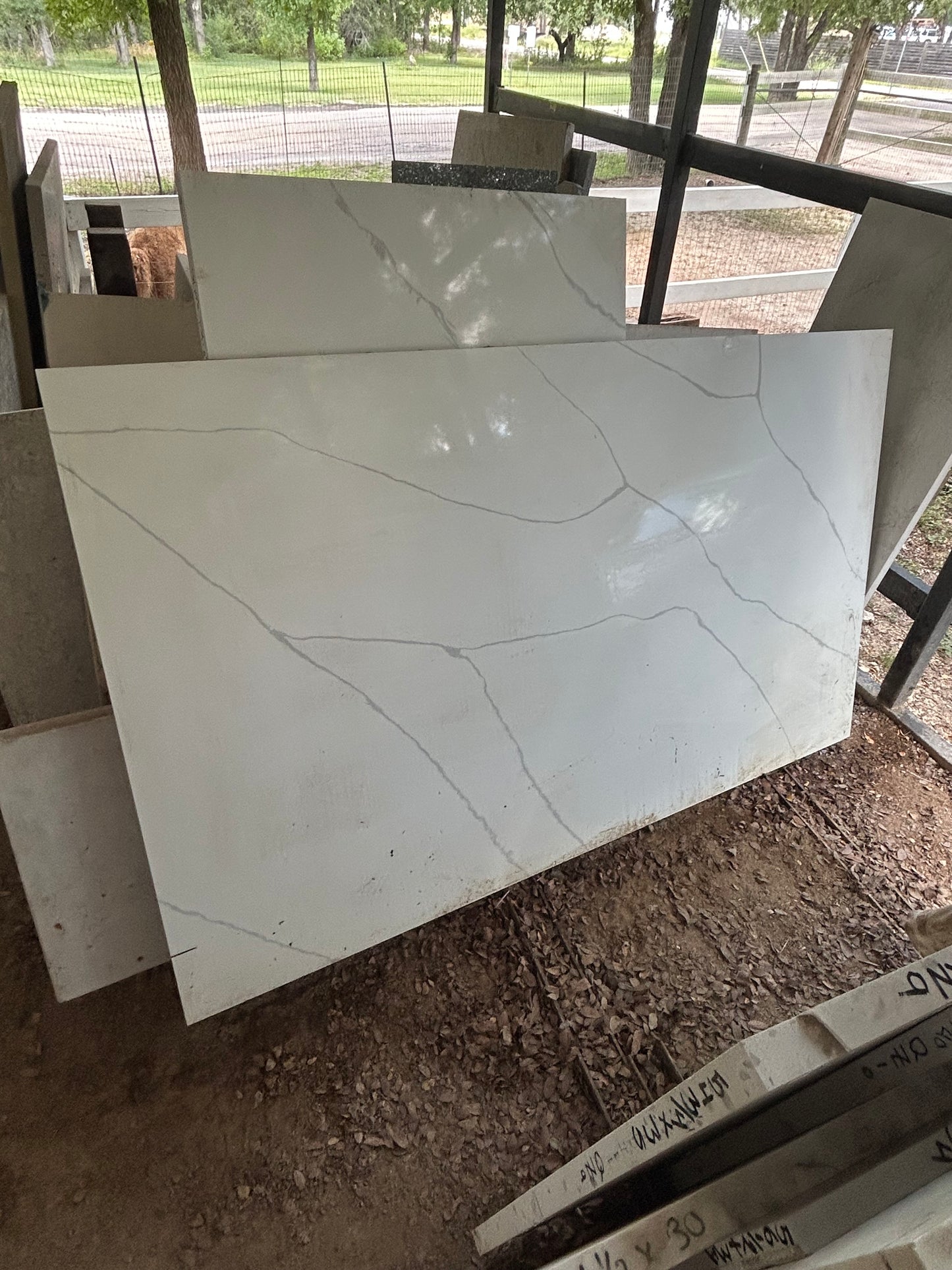2CM Calacatta Ultra - Quartz