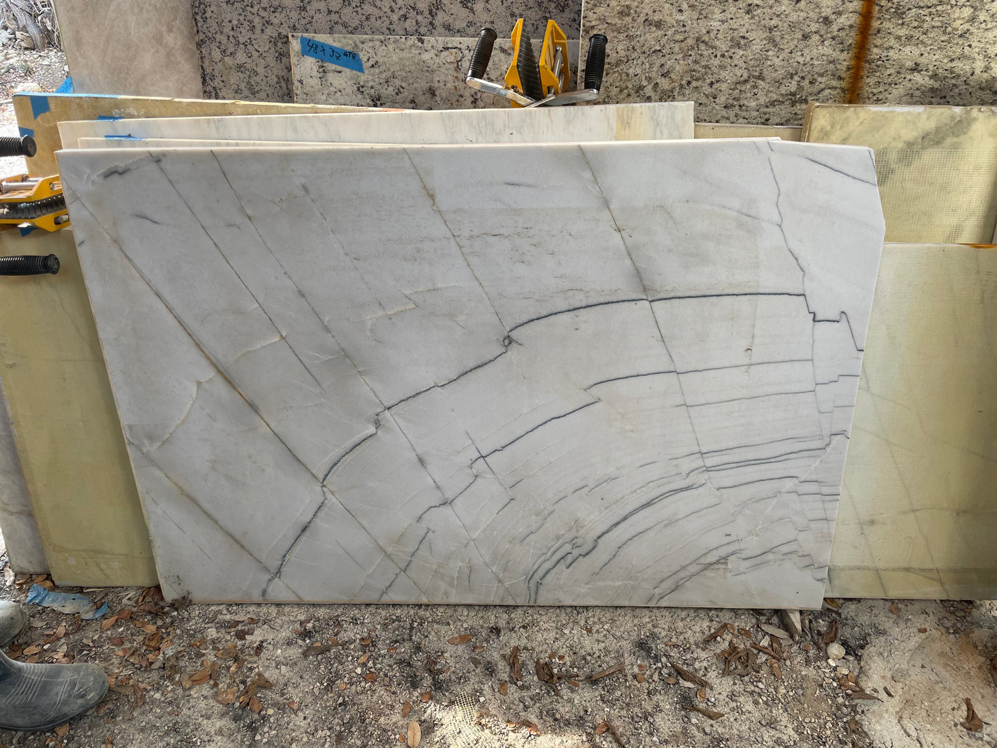 3CM Yosemite Falls - Quartzite