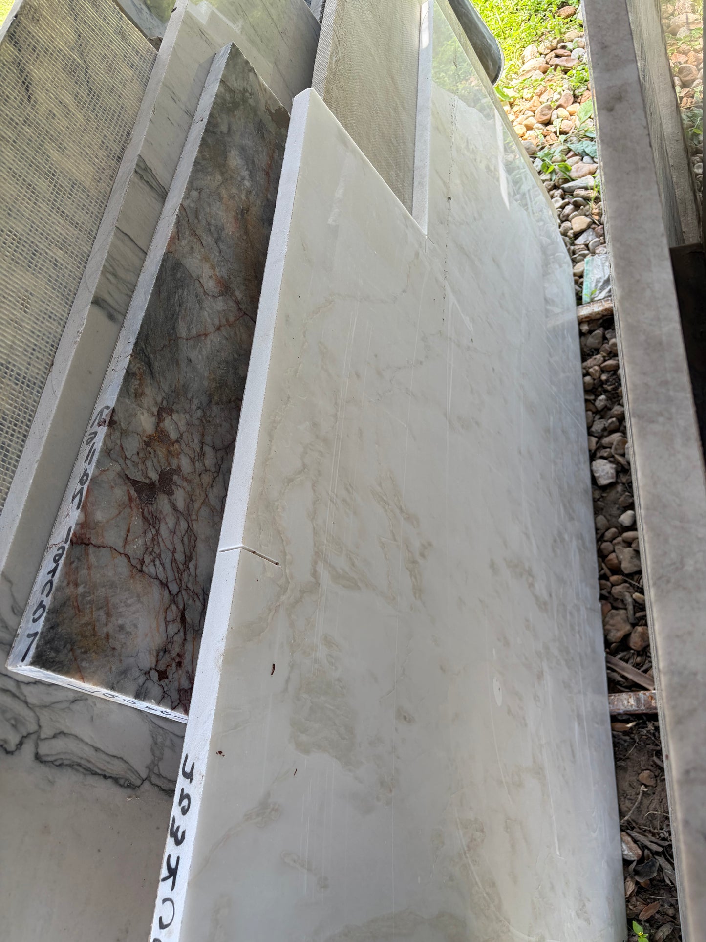 3CM Mystery White - Quartzite  (65" x 25.5")