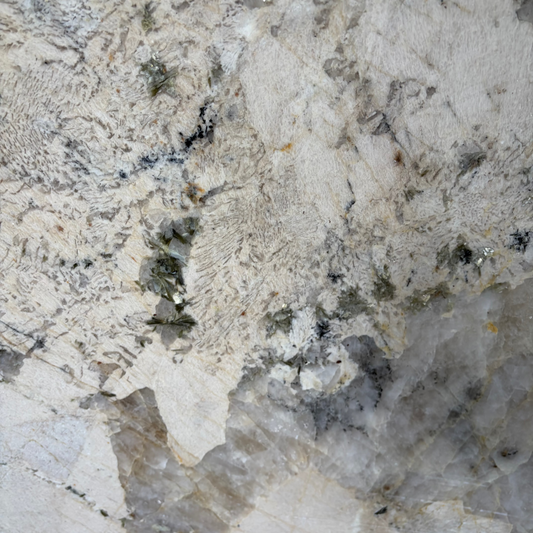 3CM White Alpinus - Granite (58" x 37")