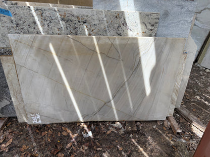 3CM Lavezzi - Quartzite (55" x 31")
