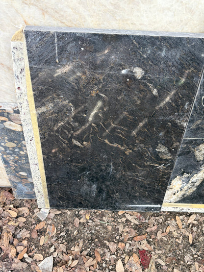 3CM Titanium - Granite (39" X 27.5")