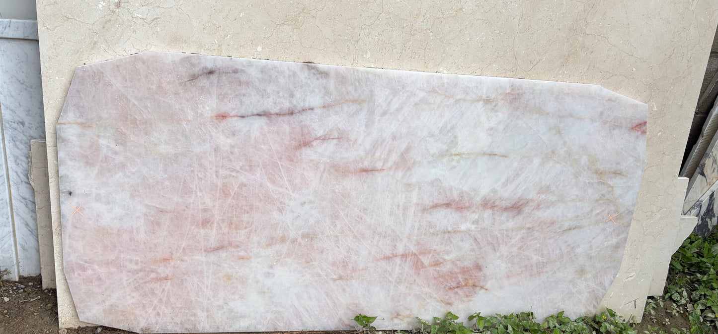 Cristallo Pink- Quartzite (50" x 23")