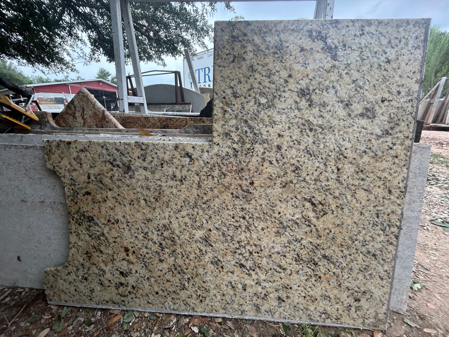 3CM New Venetian Gold - Granite