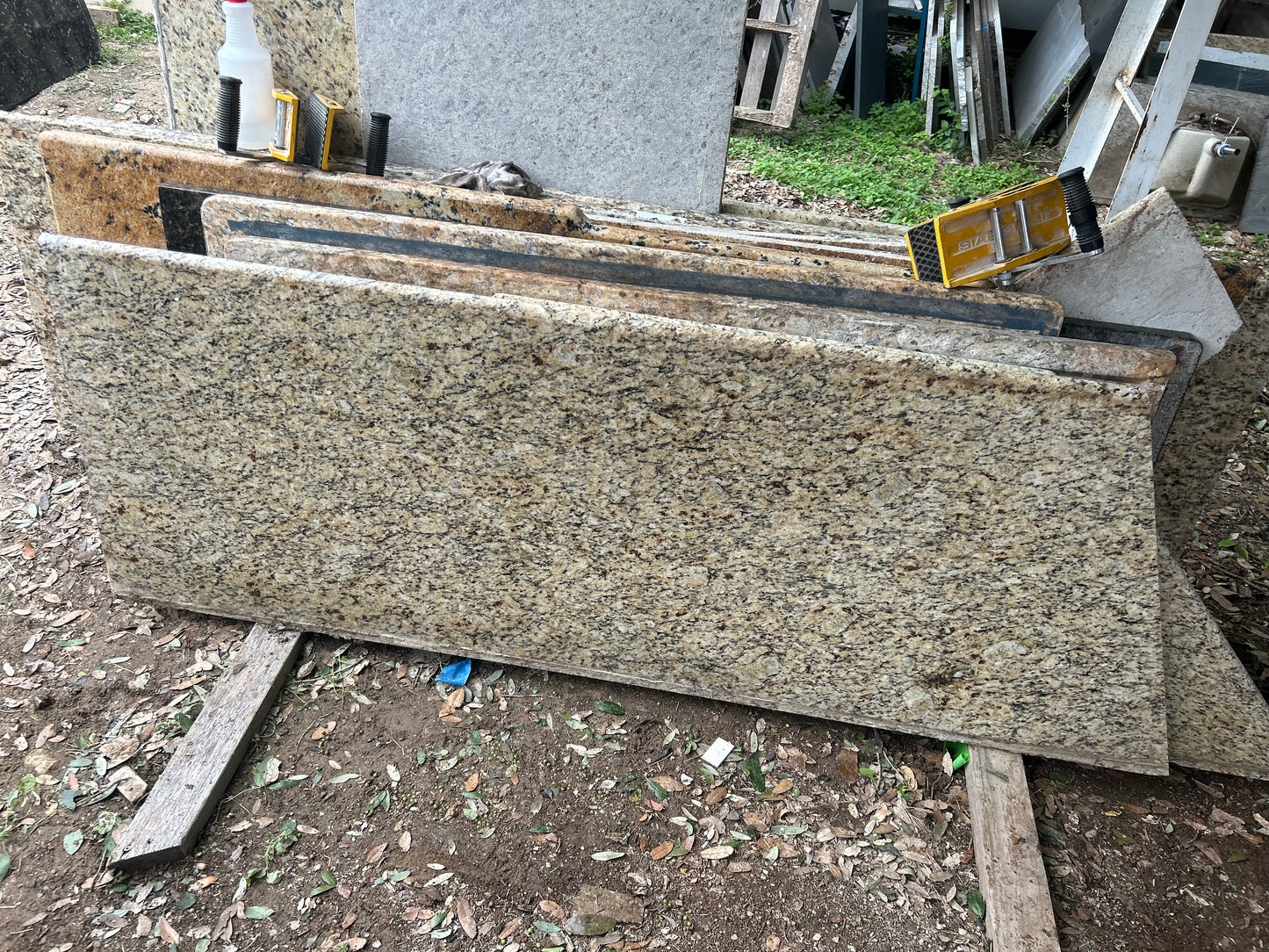 3CM New Venetian Gold - Granite