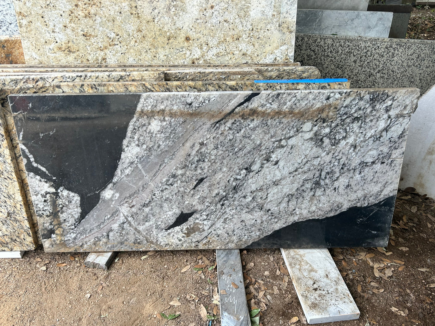 3CM Panda - Granite